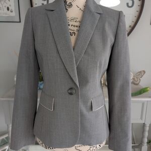 Tahara Gray Women's Blazer